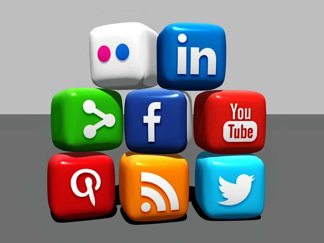 social media distribution